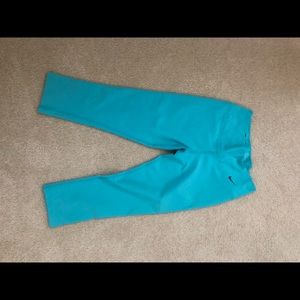 nike cropped leggings